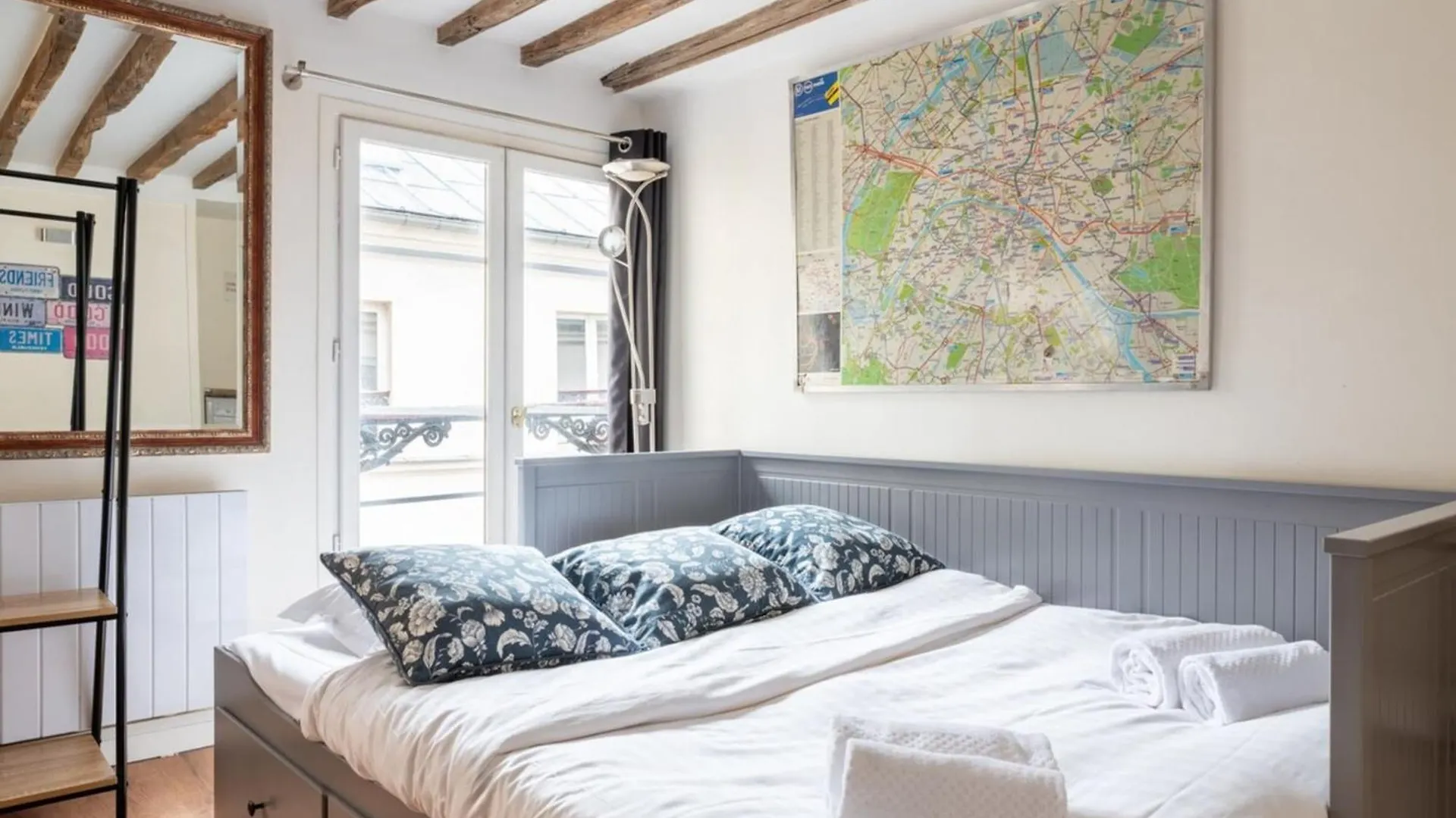 Central Parisian-Style Studio Apart - Sentier Apartment
